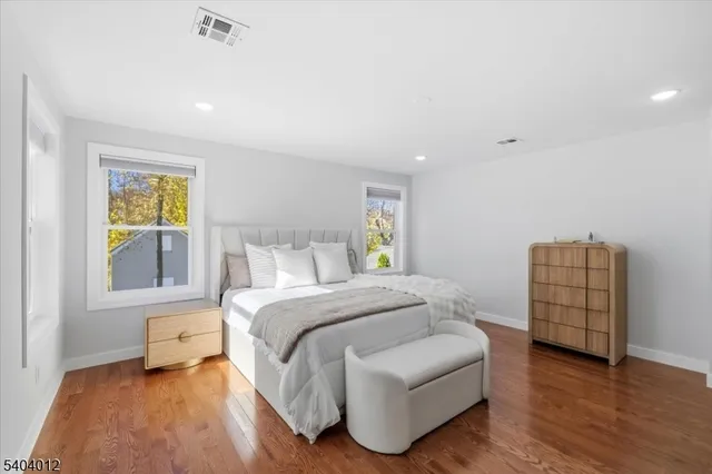 $849,999 | 16 Cedar Place, Hawthorne, NJ 07506