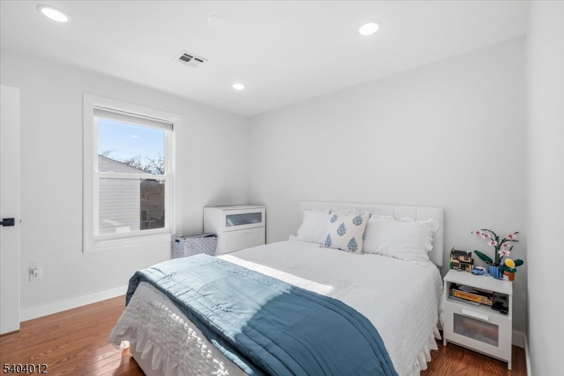 16 Cedar Place Hawthorne, NJ 07506 - Photo 25 of 34