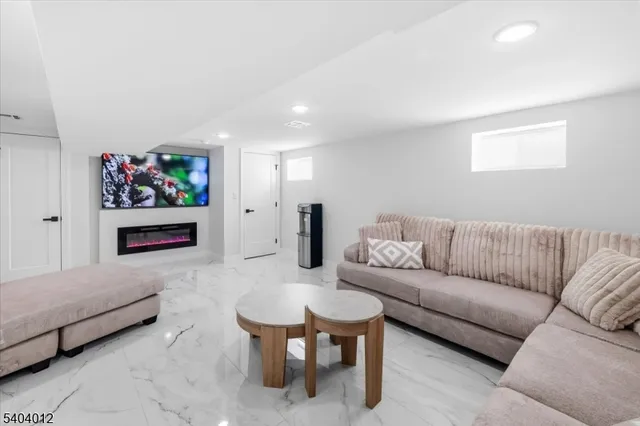 $849,999 | 16 Cedar Place, Hawthorne, NJ 07506