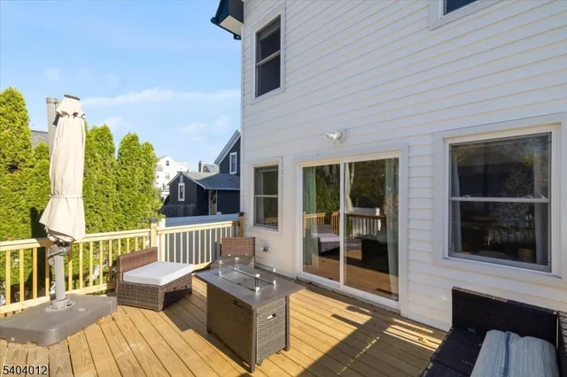 $849,999 | 16 Cedar Place, Hawthorne, NJ 07506