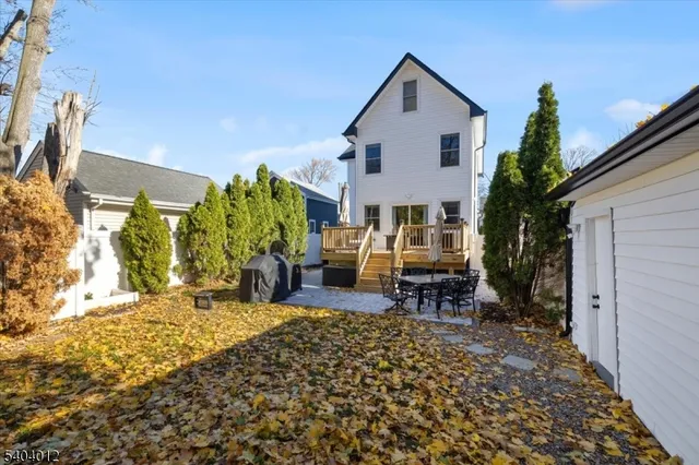 $849,999 | 16 Cedar Place, Hawthorne, NJ 07506