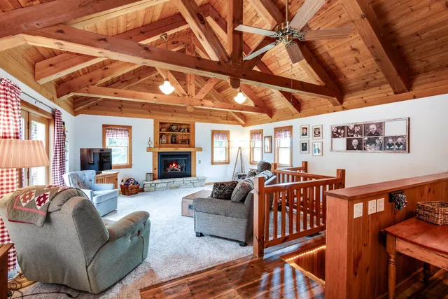 $630,000 | E9275 Prairie Road, Prairie du Sac, WI 53578