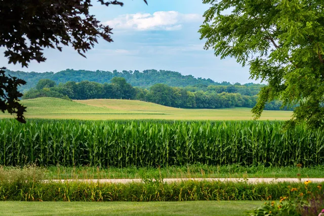 $630,000 | E9275 Prairie Road, Prairie du Sac, WI 53578