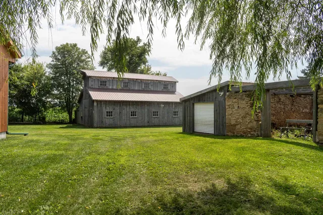 $630,000 | E9275 Prairie Road, Prairie du Sac, WI 53578