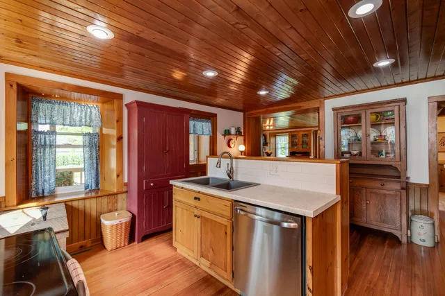 $630,000 | E9275 Prairie Road, Prairie du Sac, WI 53578