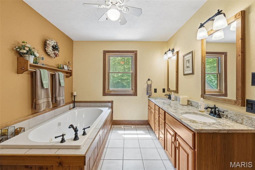 2276 Old Fredericktown Road Farmington, MO 63640 - Photo 23 of 50 Gallery Image 23