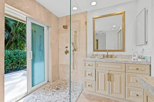 $1,600,000 | 4747 South Lake Drive, Boynton Beach, FL 33436