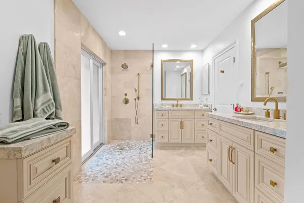 $1,600,000 | 4747 South Lake Drive, Boynton Beach, FL 33436