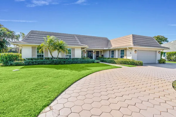 $1,600,000 | 4747 South Lake Drive, Boynton Beach, FL 33436