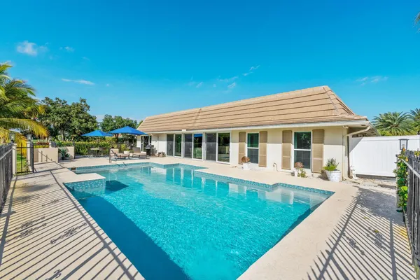 $1,600,000 | 4747 South Lake Drive, Boynton Beach, FL 33436