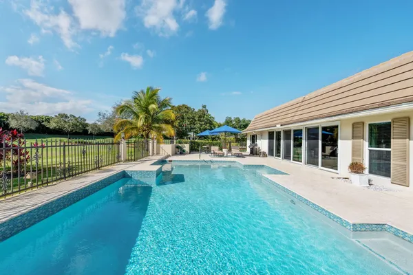 $1,600,000 | 4747 South Lake Drive, Boynton Beach, FL 33436