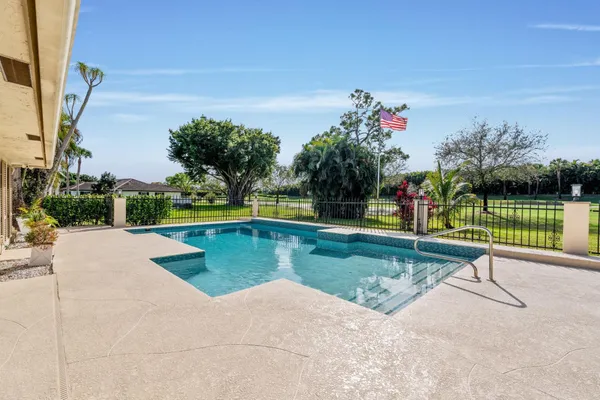 $1,600,000 | 4747 South Lake Drive, Boynton Beach, FL 33436