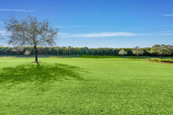 $1,600,000 | 4747 South Lake Drive, Boynton Beach, FL 33436