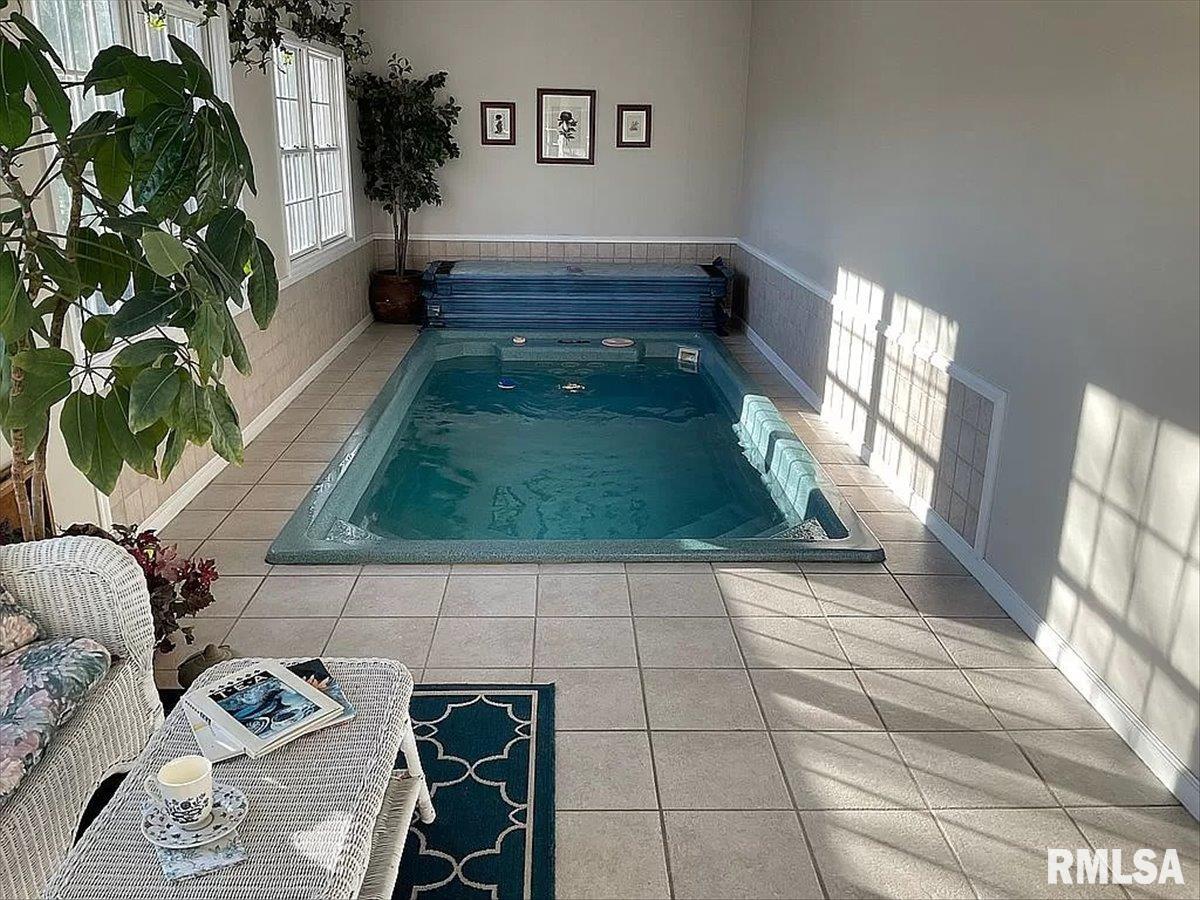 2 Fox Point Rochester, IL 62563 - Photo 12 of 48