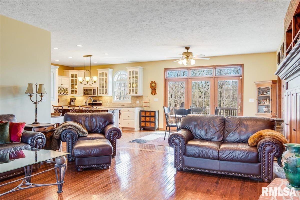 2 Fox Point Rochester, IL 62563 - Photo 9 of 48