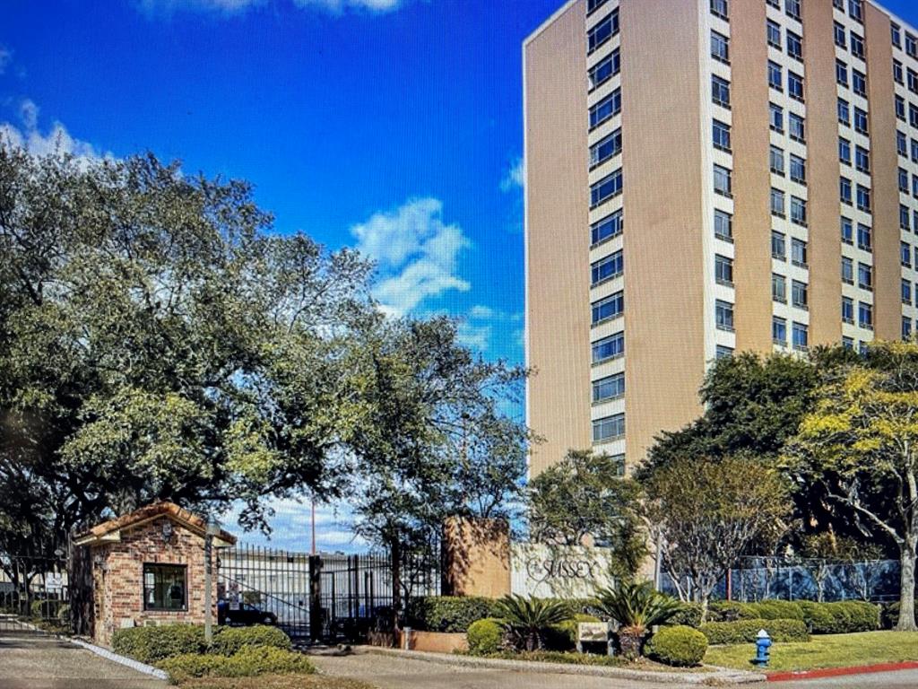 7510 Hornwood Drive, Unit 1407 Houston, TX 77036 - Photo 1 of 15