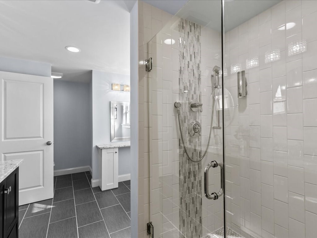 40 Catherine Street, Unit TWO Boston, MA 02131 - Photo 13 of 28