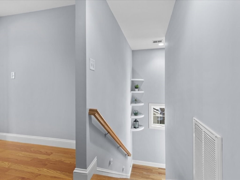 40 Catherine Street, Unit TWO Boston, MA 02131 - Photo 22 of 28