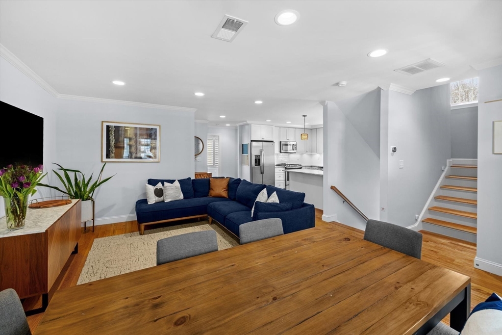 40 Catherine Street, Unit TWO Boston, MA 02131 - Photo 7 of 28