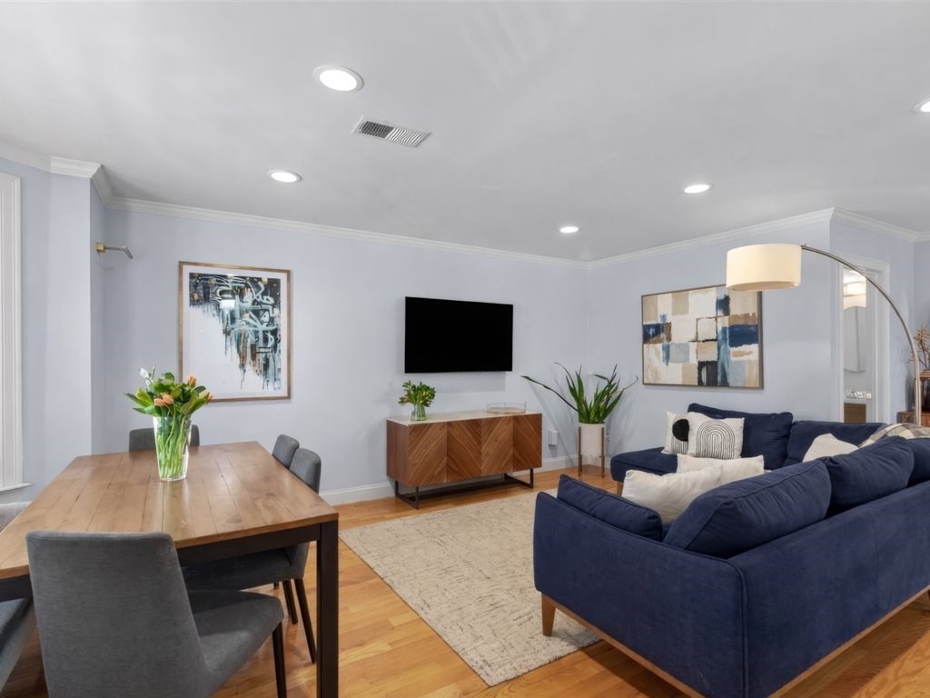 40 Catherine Street, Unit TWO Boston, MA 02131 - Photo 9 of 28