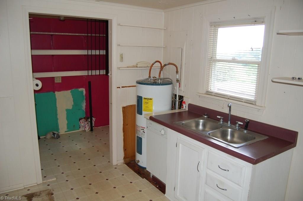 1272 Tilley Road Walnut Cove, NC 27052 - Photo 11 of 15 Gallery Image 11