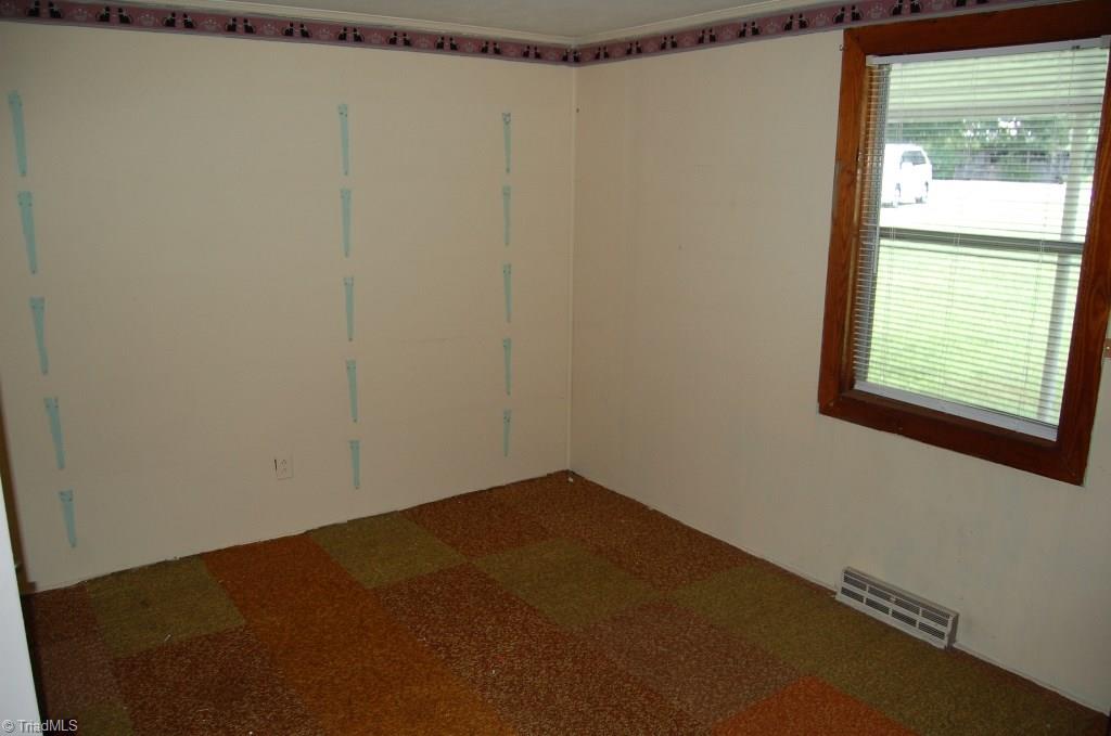 1272 Tilley Road Walnut Cove, NC 27052 - Photo 5 of 15 Gallery Image 5