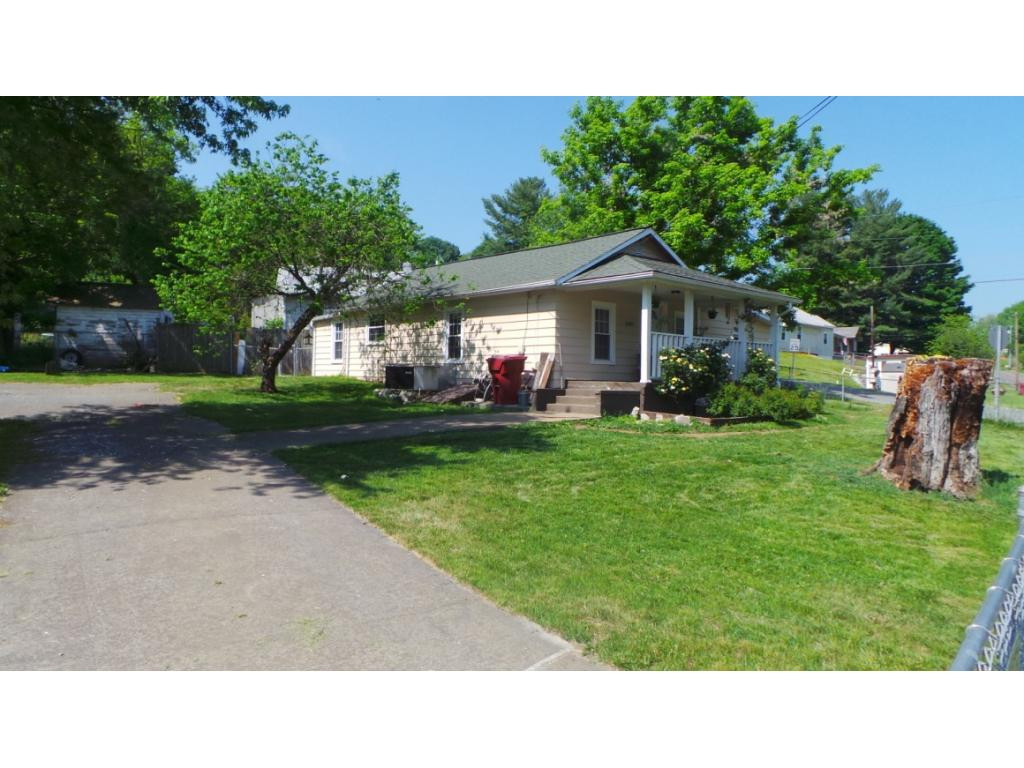 1505 Indian Ridge Road Johnson City, TN 37604 - Photo 1 of 34 Photo 1