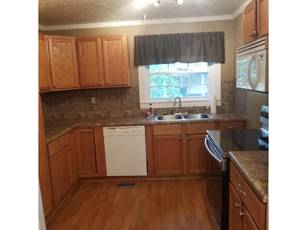 1505 Indian Ridge Road Johnson City, TN 37604 - Photo 16 of 34 kitchen