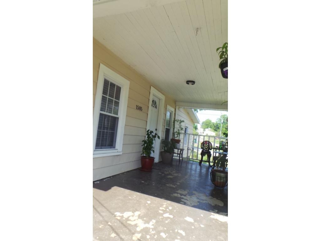 1505 Indian Ridge Road Johnson City, TN 37604 - Photo 5 of 34 Photo 5