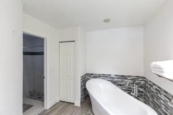 $760,800 | 1327 Pine Valley Drive, Wellington, FL 33414