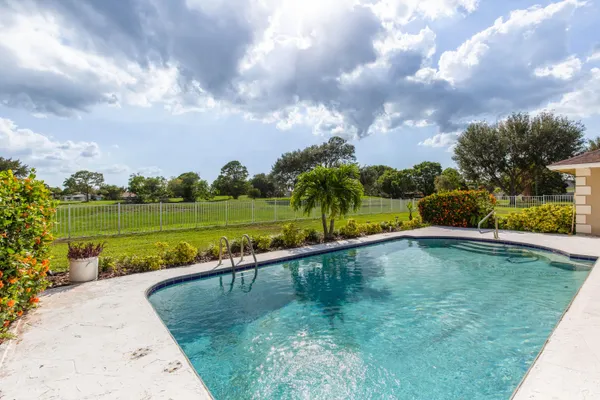 $760,800 | 1327 Pine Valley Drive, Wellington, FL 33414