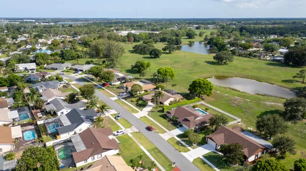 $760,800 | 1327 Pine Valley Drive, Wellington, FL 33414