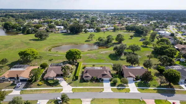 $760,800 | 1327 Pine Valley Drive, Wellington, FL 33414
