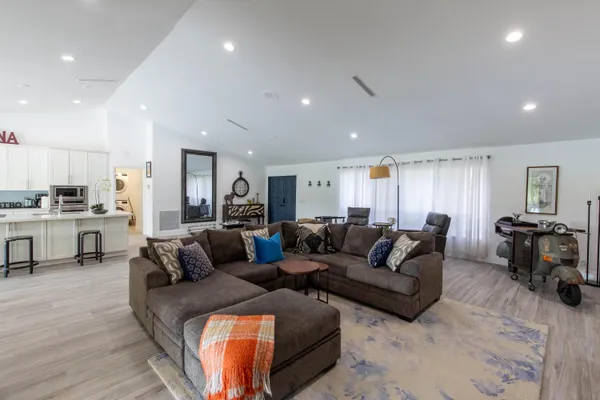 $760,800 | 1327 Pine Valley Drive, Wellington, FL 33414