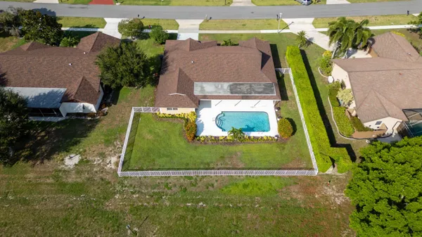 $760,800 | 1327 Pine Valley Drive, Wellington, FL 33414