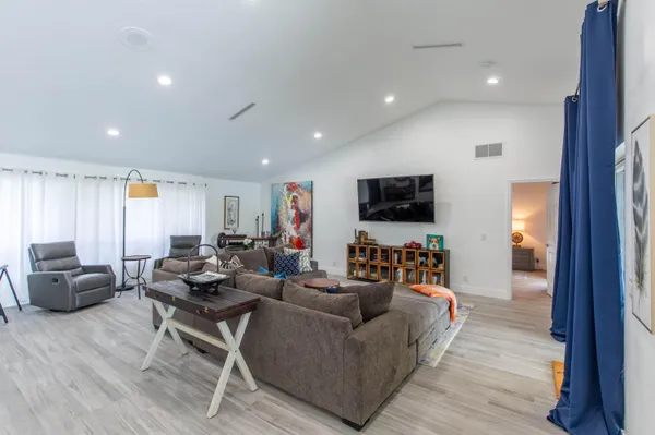 $760,800 | 1327 Pine Valley Drive, Wellington, FL 33414