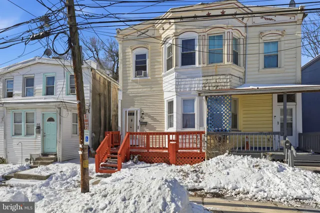 $199,999 | 46 South Maple Avenue, Lansdowne, PA 19050