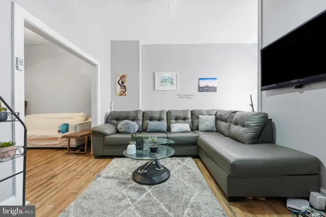 $199,999 | 46 South Maple Avenue, Lansdowne, PA 19050