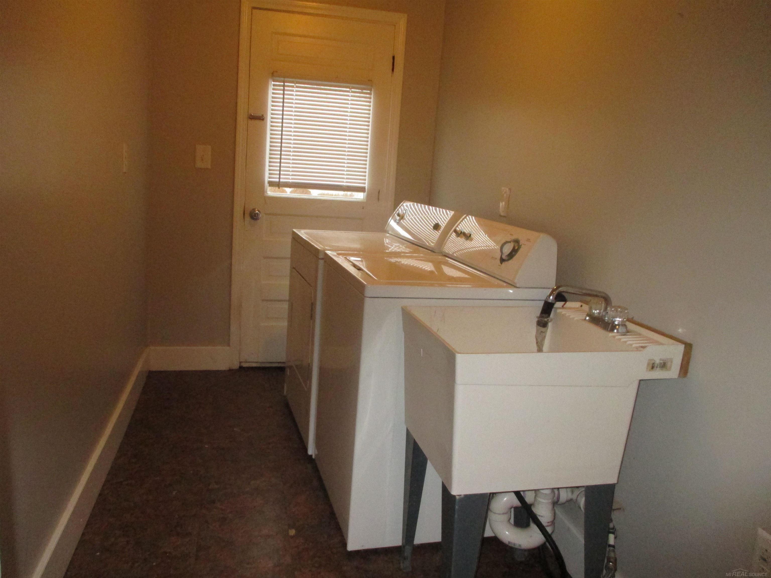 28000 Cotton Road New Baltimore, MI 48047 - Photo 31 of 37