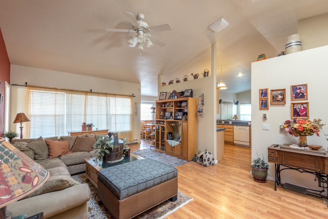 3178 1/2 Highview Road Grand Junction, CO 81504 - Photo 9 of 33 Gallery Image 9
