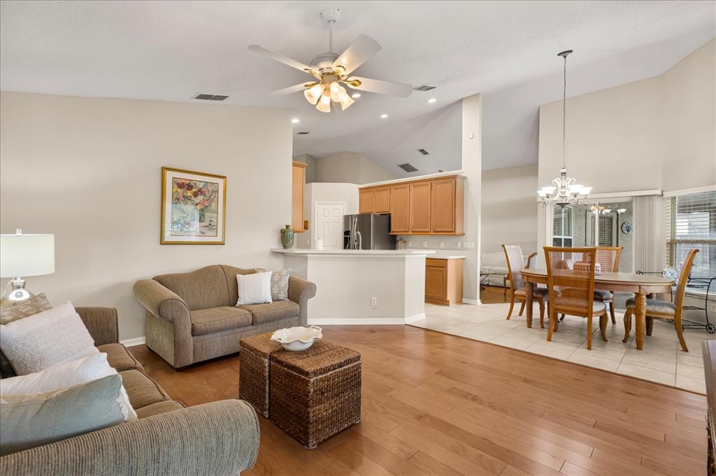 2531 Walnut Heights Road Apopka, FL 32703 - Photo 10 of 36