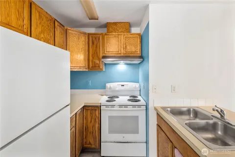 $950,000 | 3317 Claremont Avenue South, Seattle, WA 98144