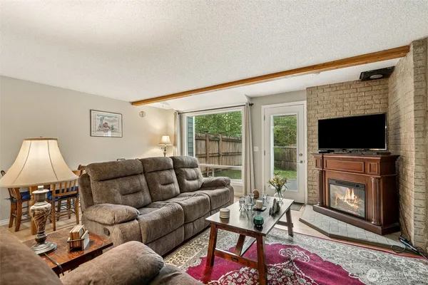 $349,000 | 6504 109th Street East, Puyallup, WA 98373