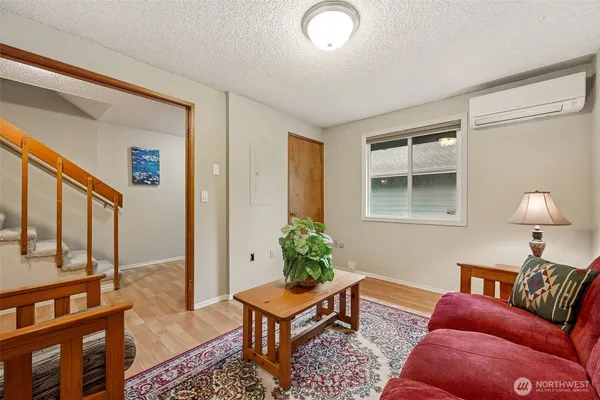 $349,000 | 6504 109th Street East, Puyallup, WA 98373