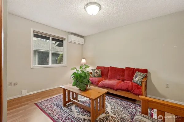 $349,000 | 6504 109th Street East, Puyallup, WA 98373