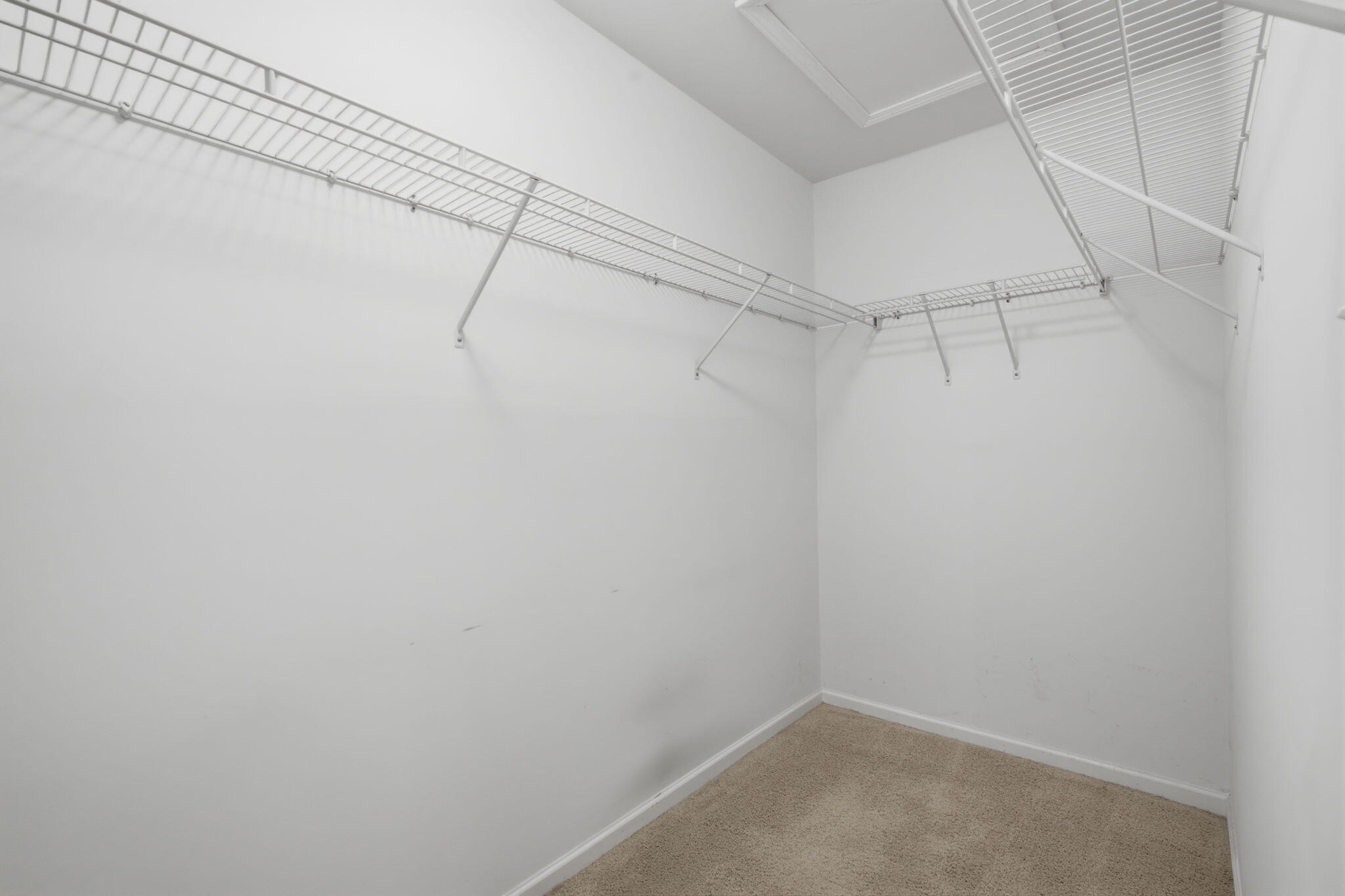 10877 Mathias Drive St. John, IN 46373 - Photo 10 of 24 2048x1366