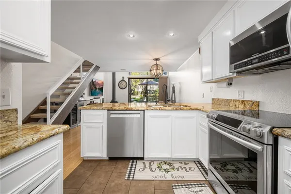 $570,000 | 26701 Quail Creek, Unit 206, Laguna Hills, CA 92656