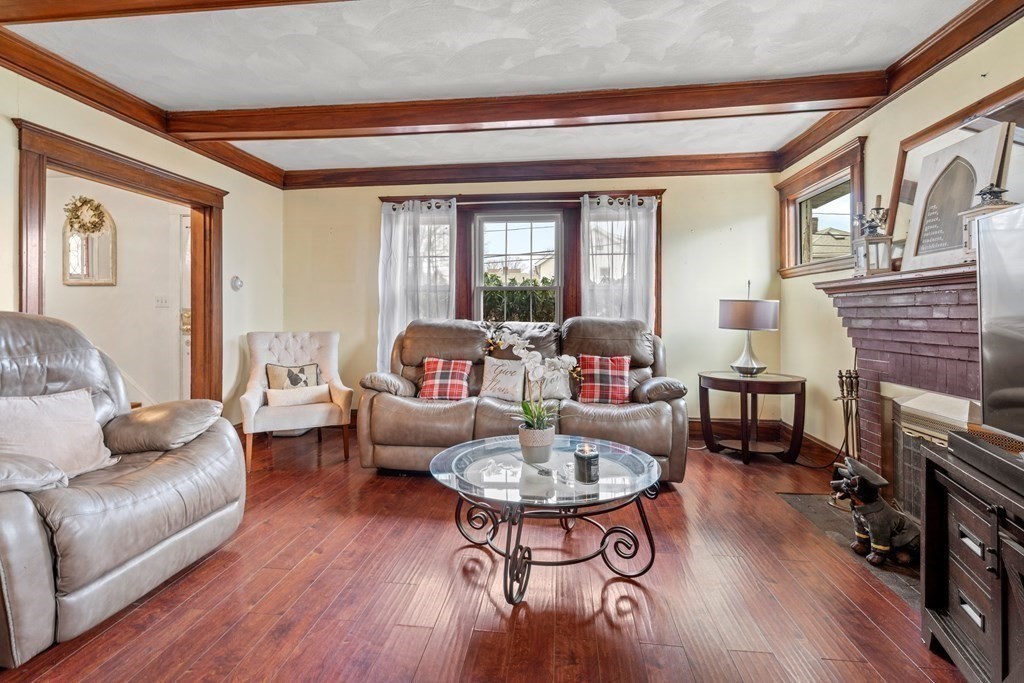 162 Elliot Avenue Quincy, MA 02171 - Photo 3 of 16