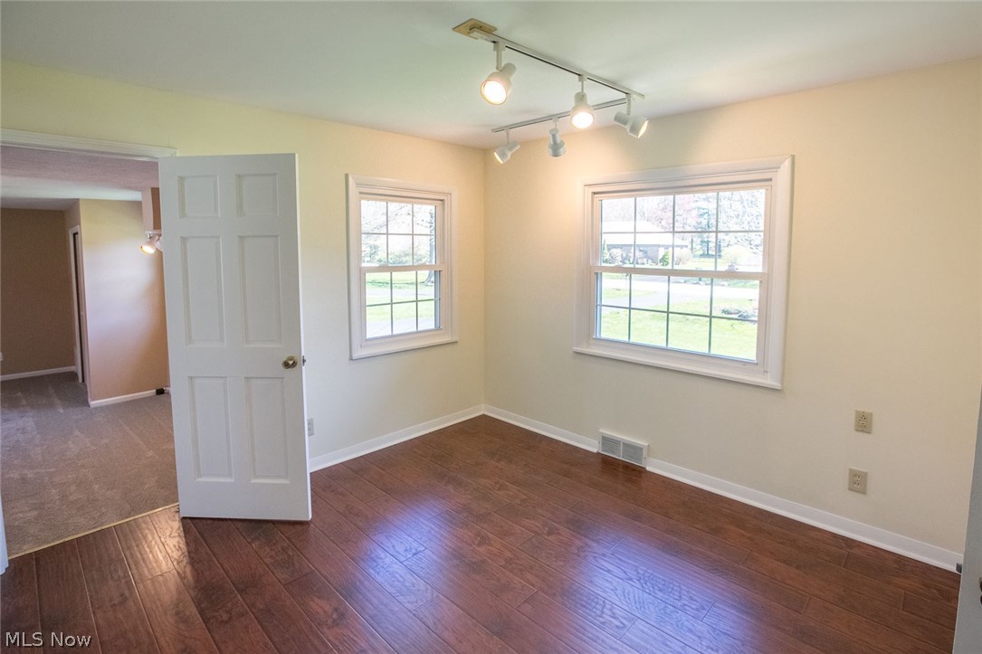 386 Wyant Road Akron, OH 44313 - Photo 18 of 33