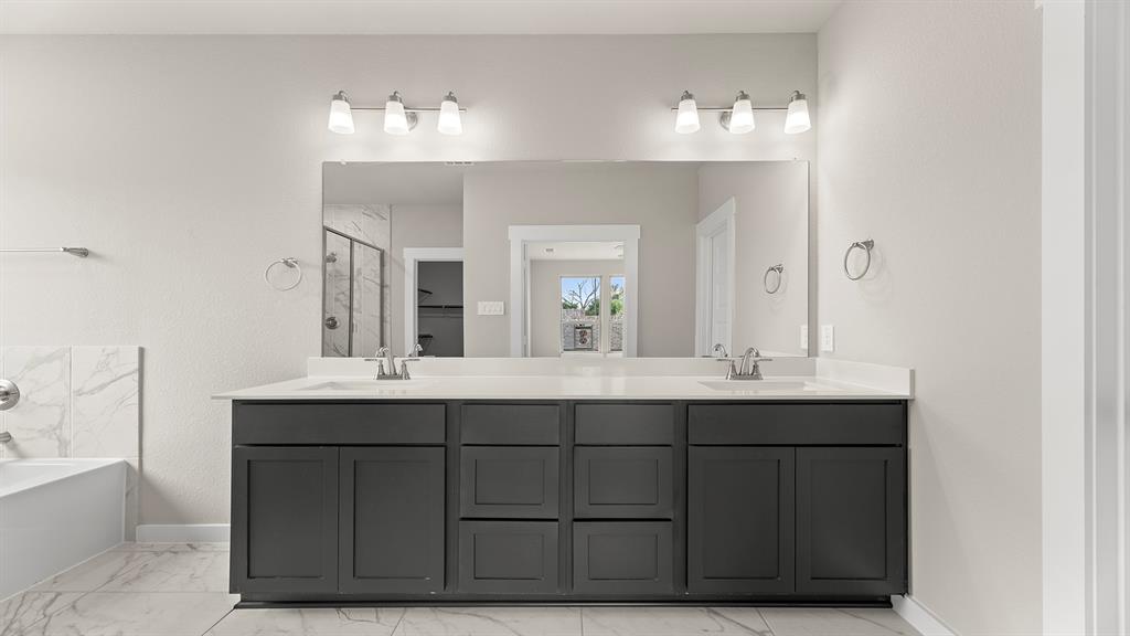 1101 Rushing Court Aubrey, TX 76227 - Photo 14 of 31 20. 1101 Rushing - Bath